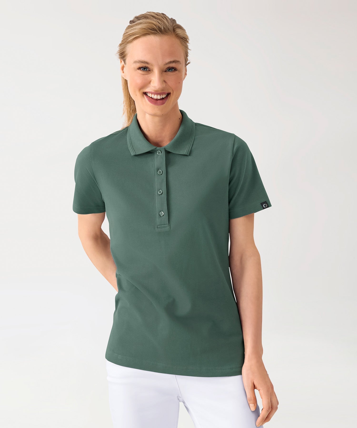Damen Modell Poloshirt in der Farbe dunkelgrün