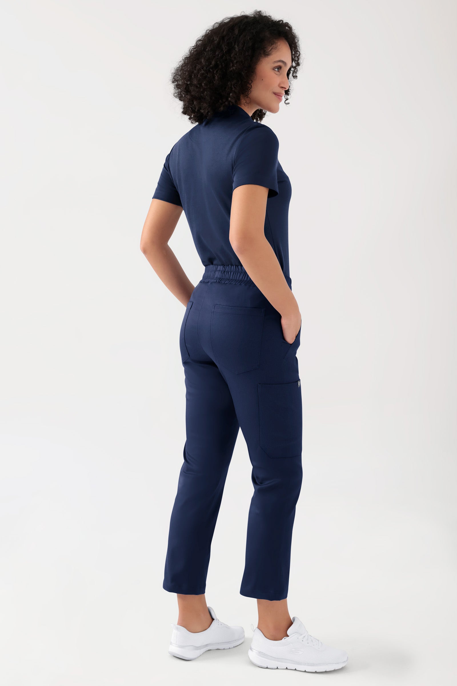 COMFY FLEX Stretch Hose Unisex - 7/8 Länge navy, Rückansicht Das Model ist 176 cm groß und trägt Größe S