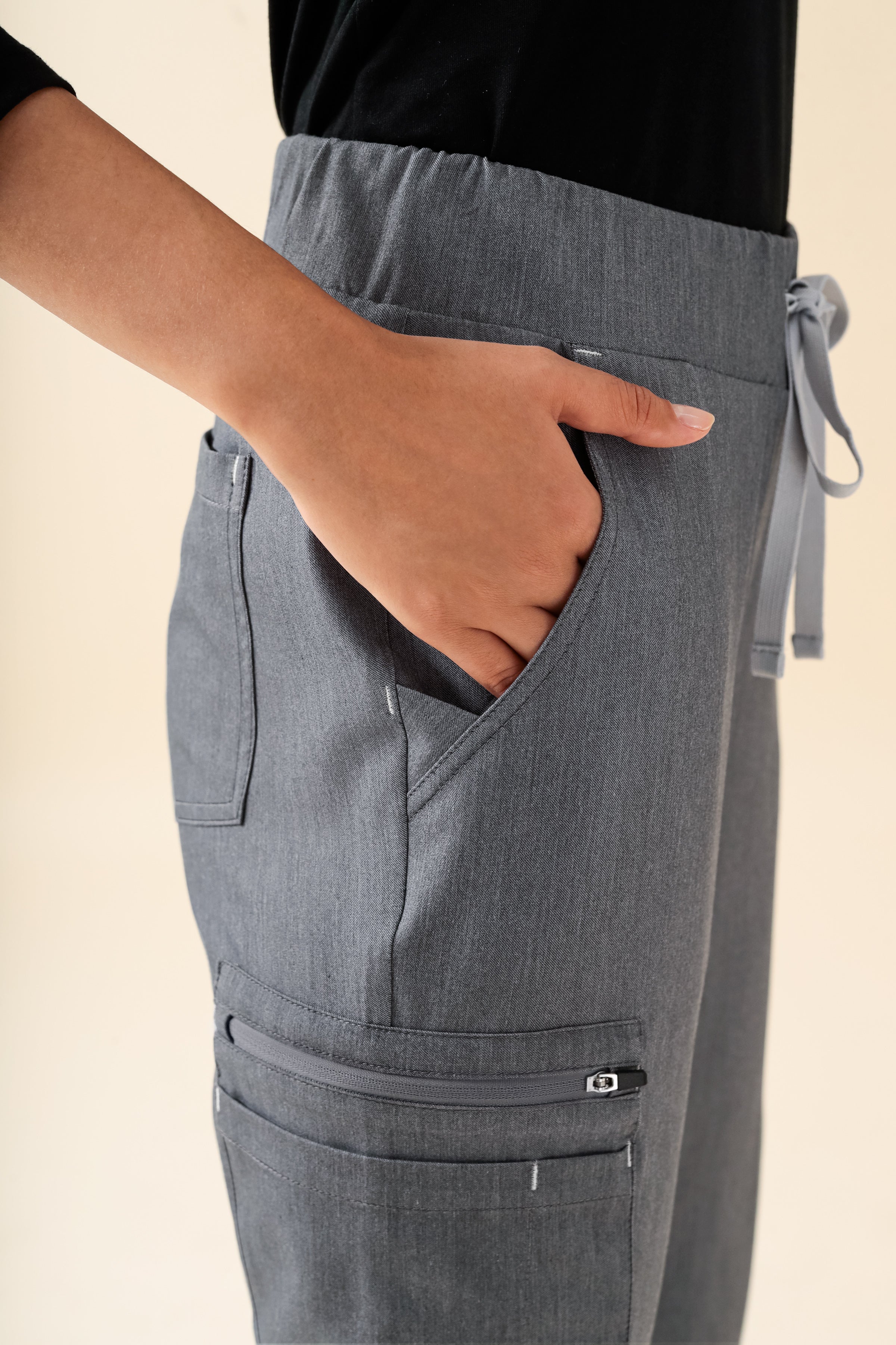 KAERE Hose Damen - gerader Saum Kurzgr. mit Beintaschen grau melange