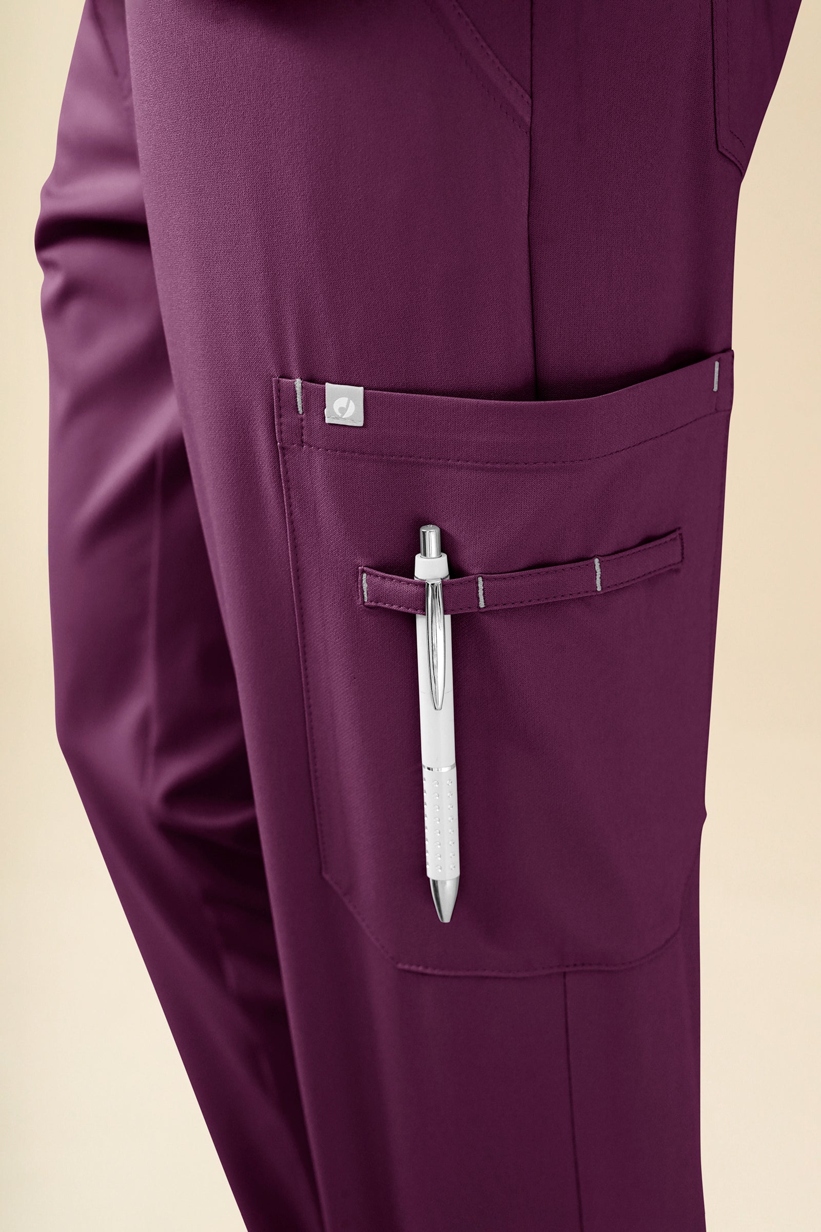 KAERE Hose Herren - gerader Saum mit Beintaschen pflaume