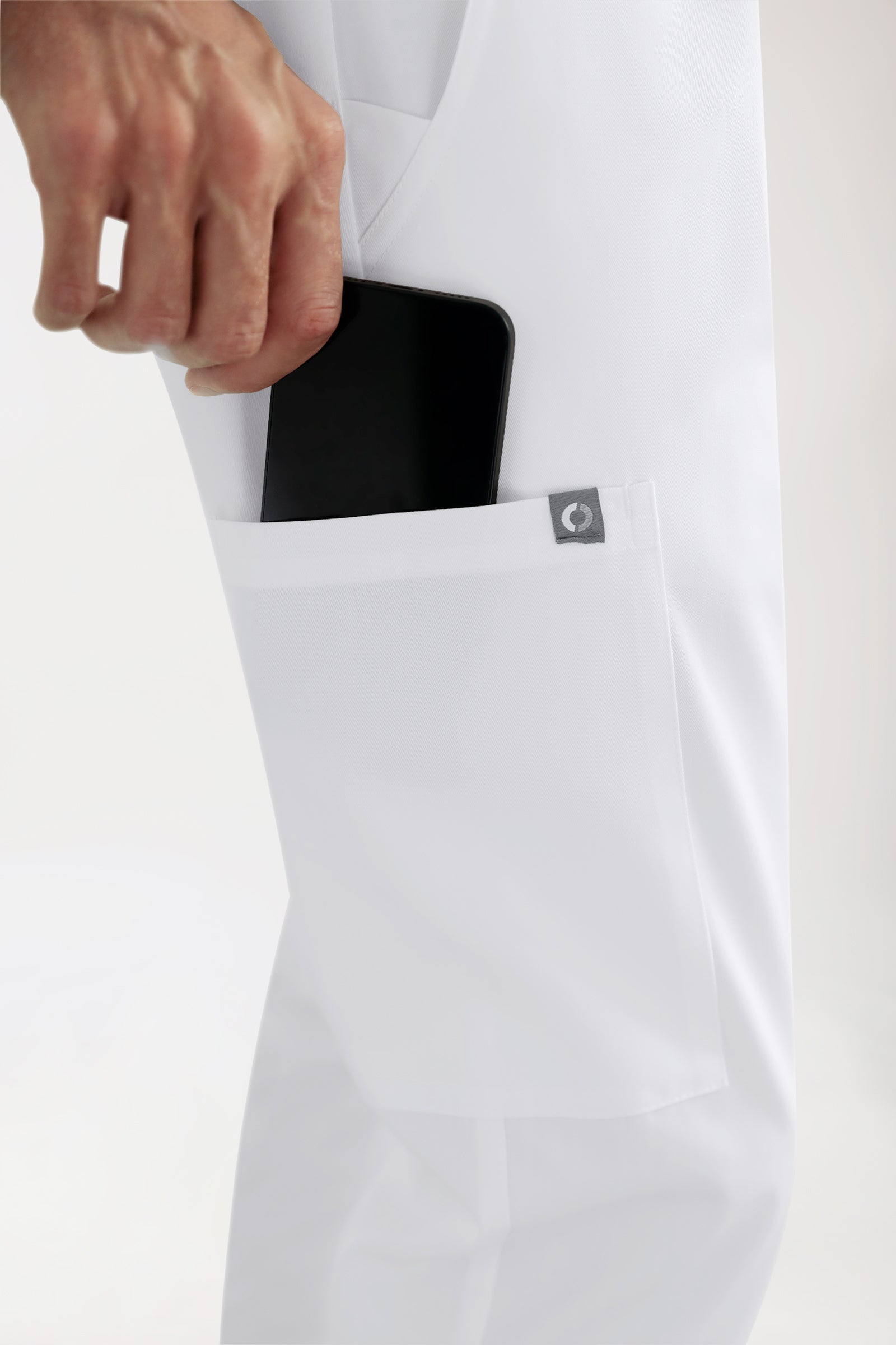 CORE Cargohose Herren - Jogpants Style weiß