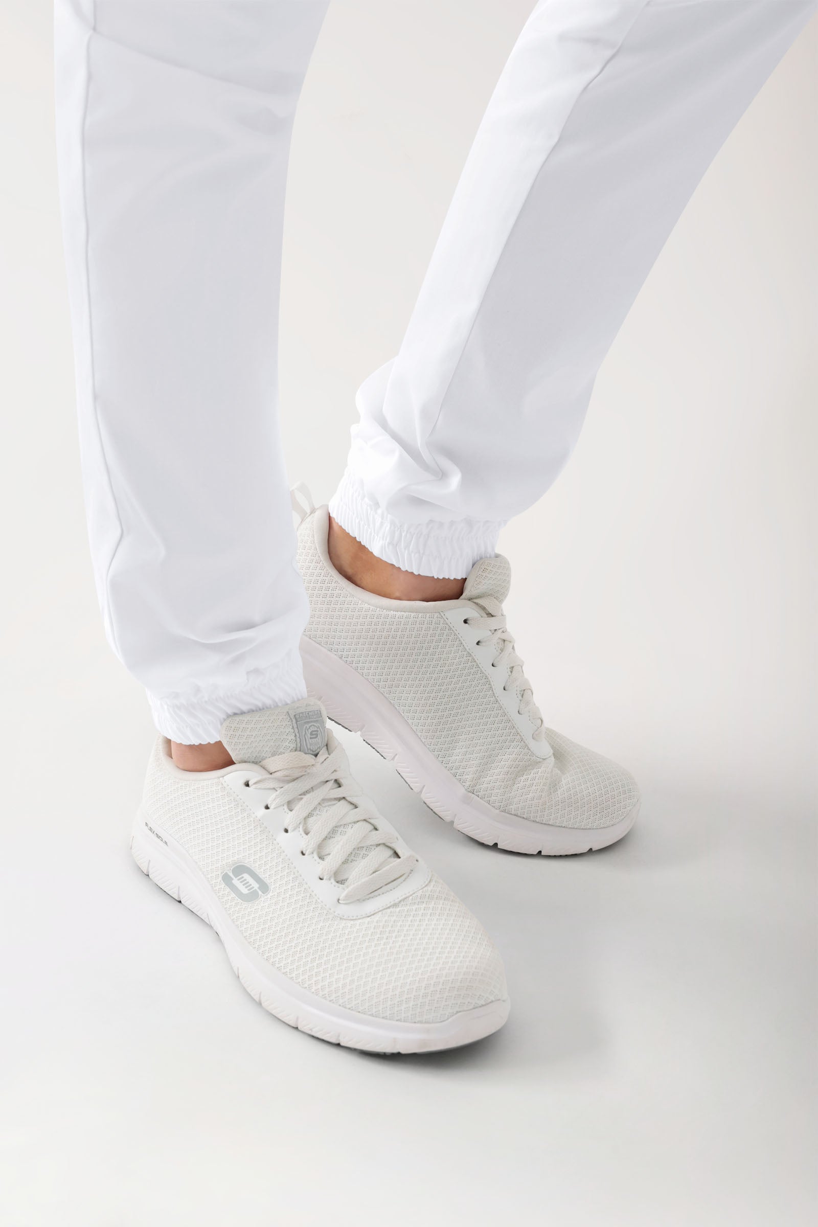 GREEN Stretch Hose Herren - Jogpants Style weiß