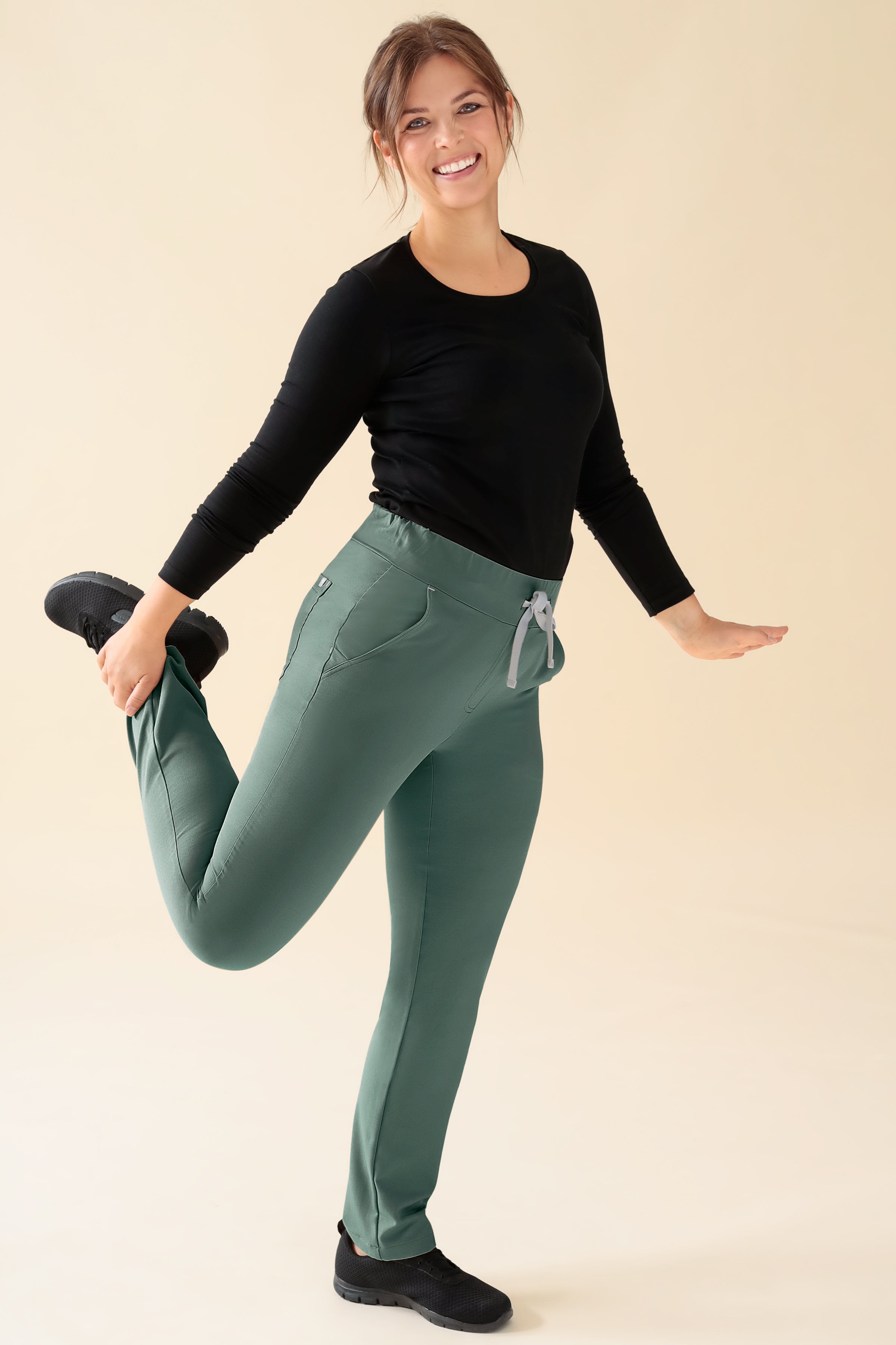 KAERE Hose Damen - gerader Saum Kurzgr. ohne Beintaschen dunkelgrün