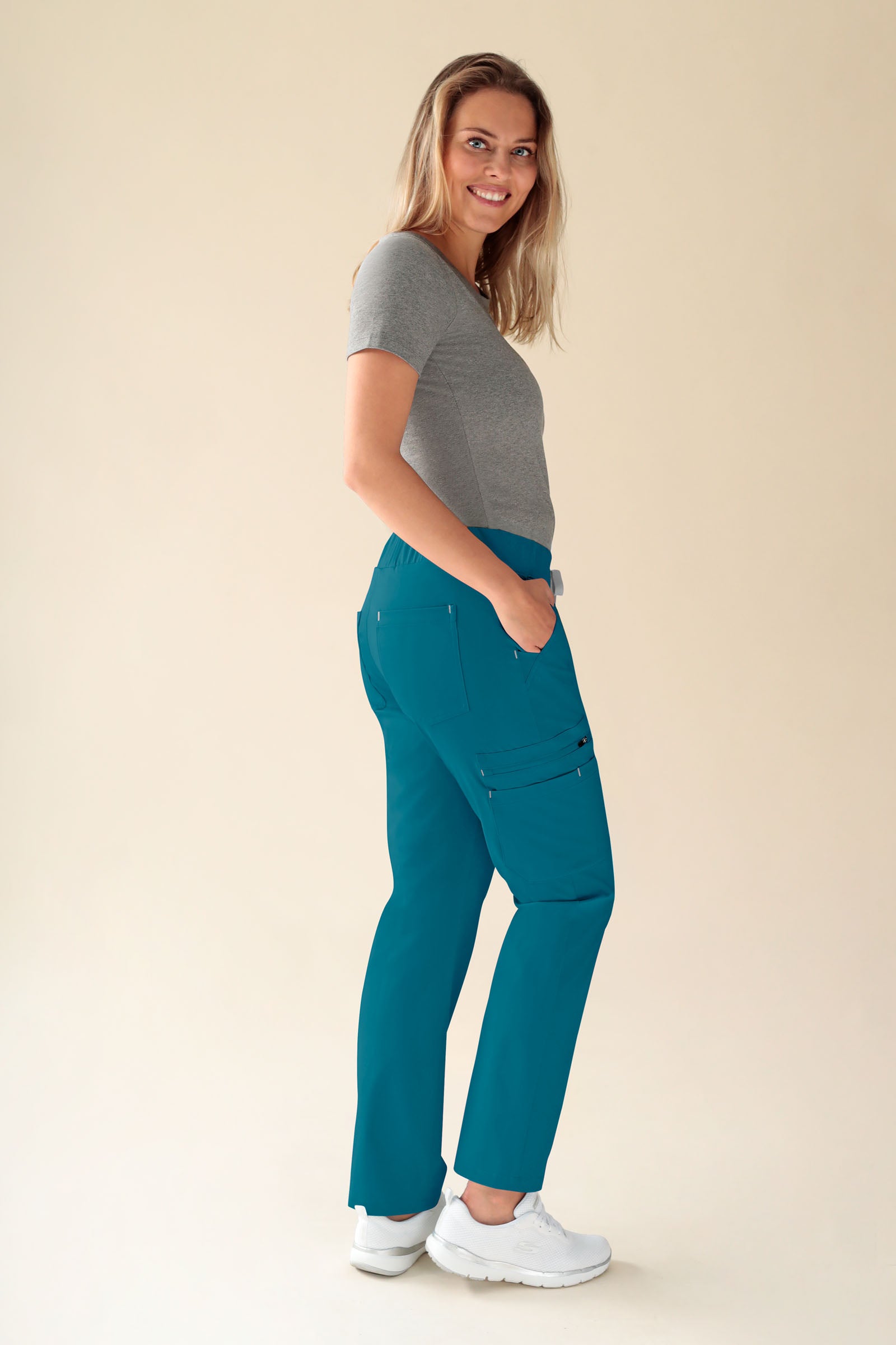 KAERE Hose Damen - gerader Saum Kurzgr. mit Beintaschen petrol, Vorderansicht