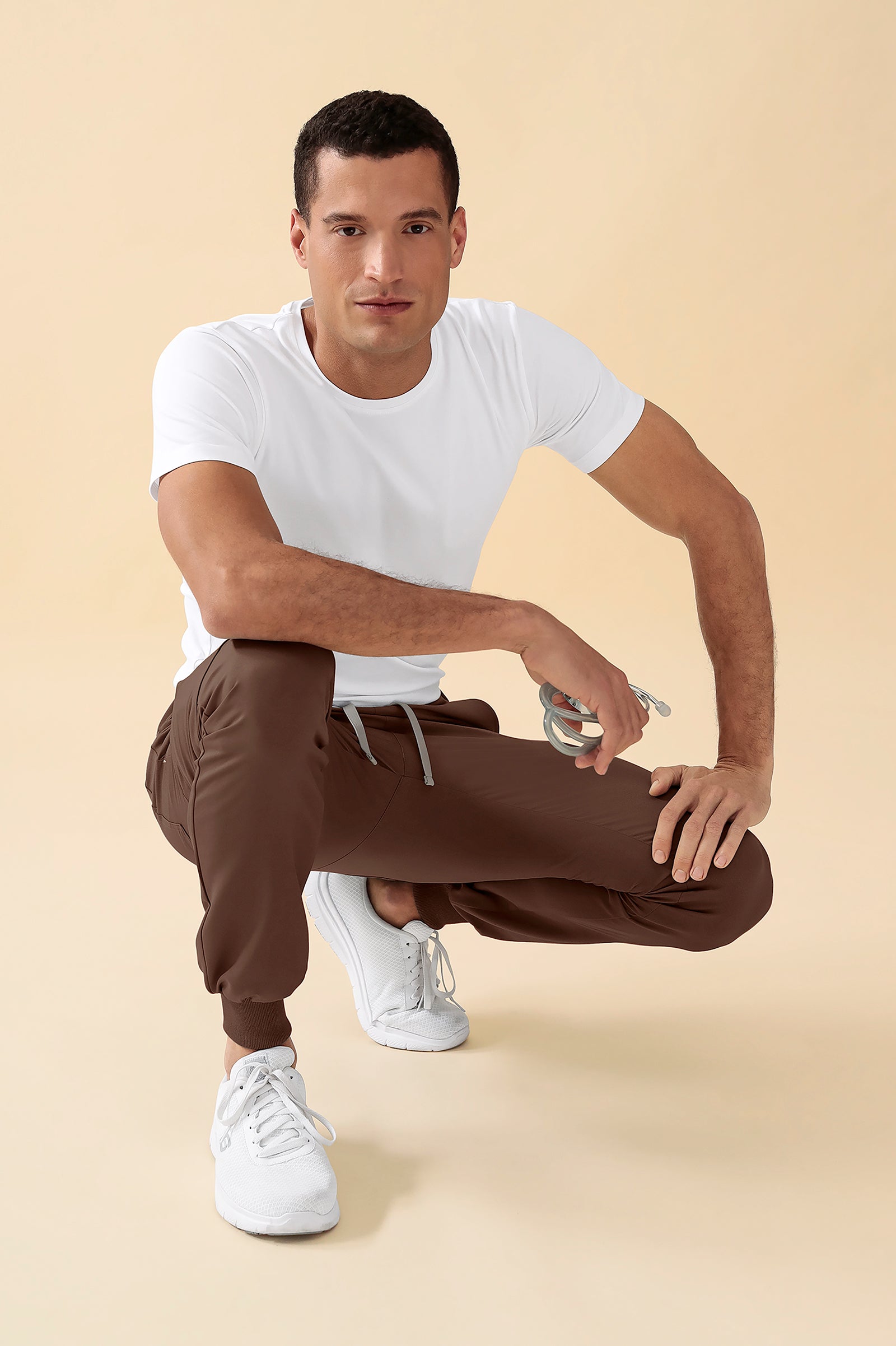 KAERE Hose Herren - Saumbündchen mit Beintaschen coffee, Vorderansicht