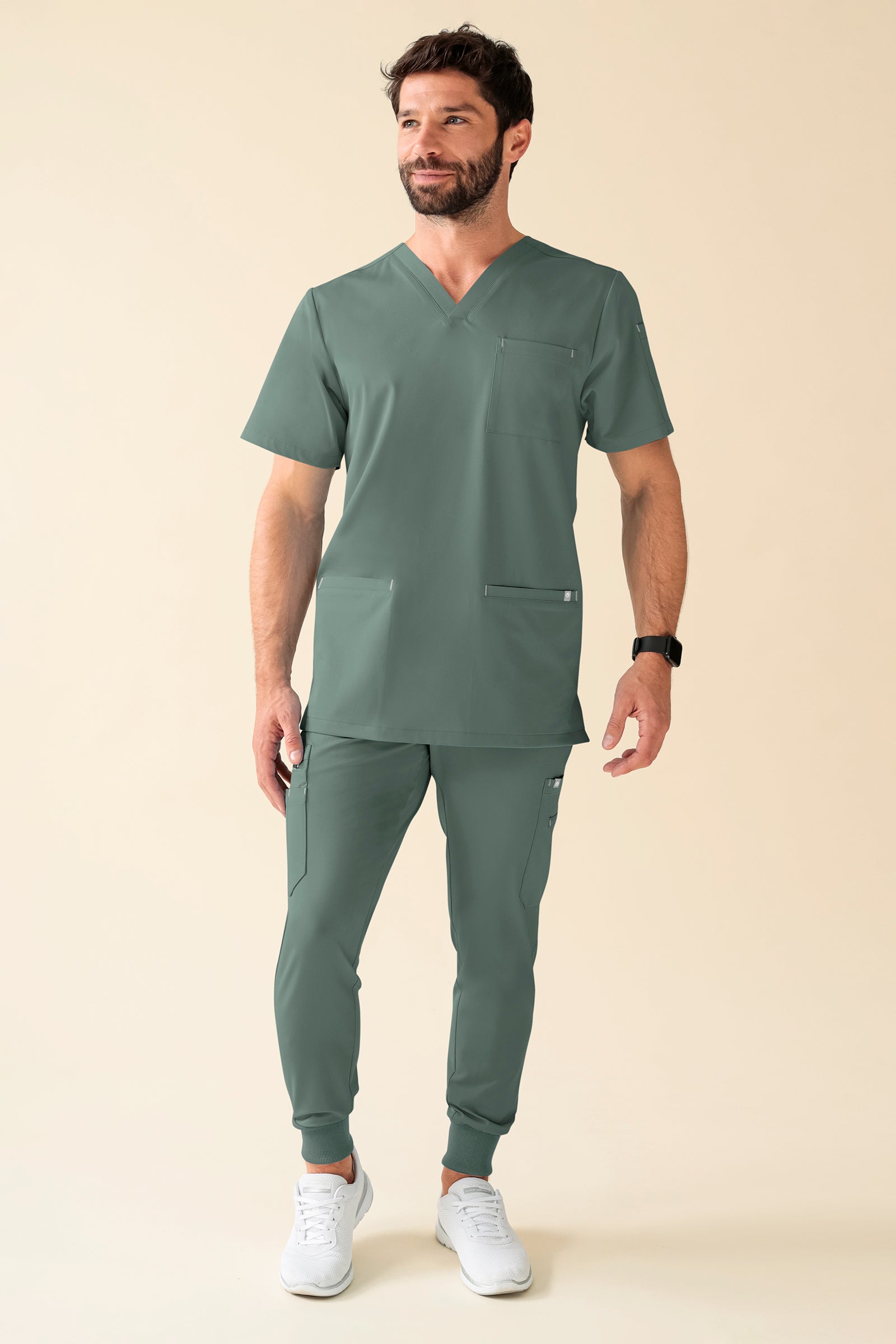 KAERE Hose Herren - Saumbündchen Kurzgr. mit Beintaschen dunkelgrün, Vorderansicht