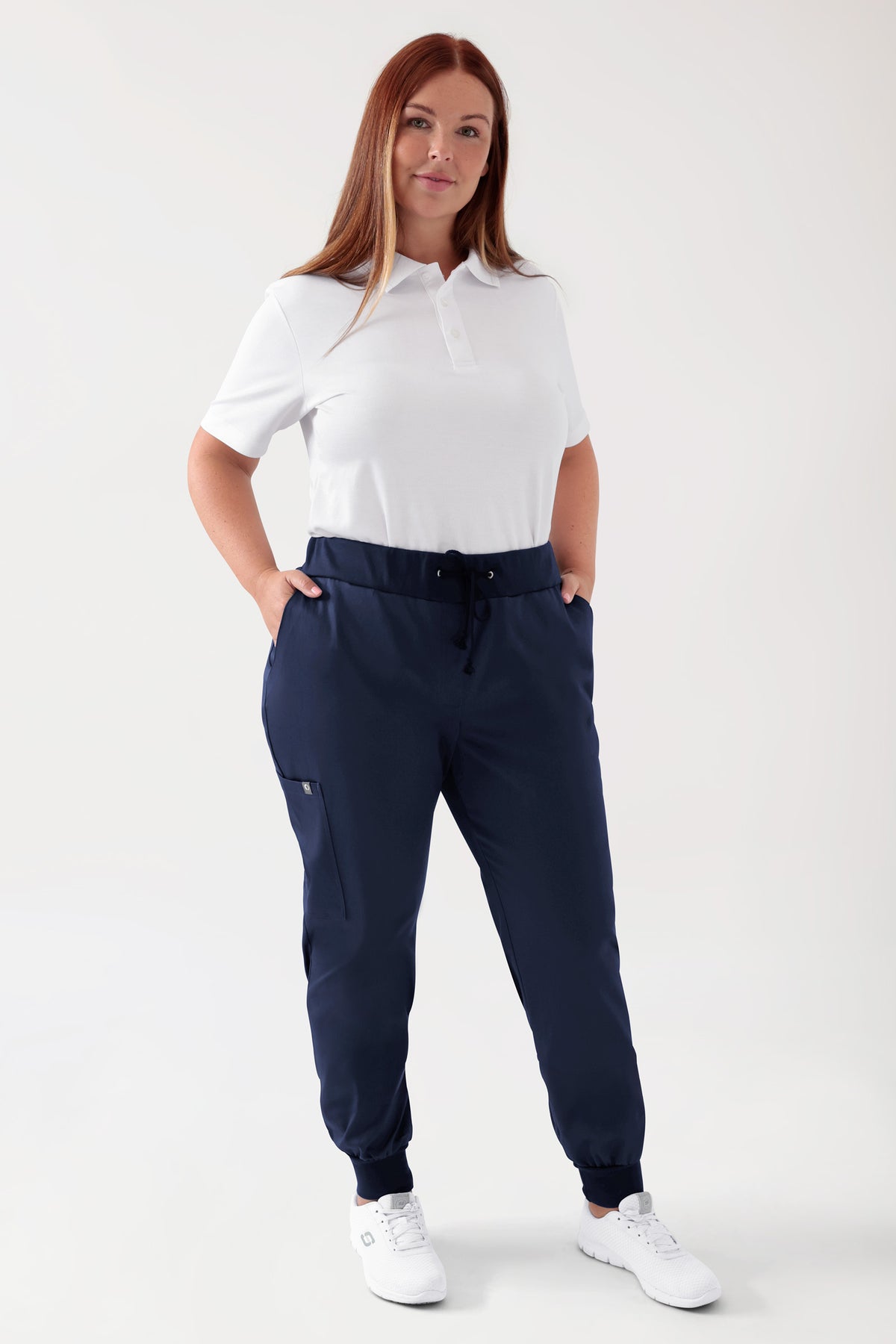 COMFY FLEX Hose Damen - Jogpants navy, Vorderansicht Das Model ist 173 cm groß und trägt Größe XL