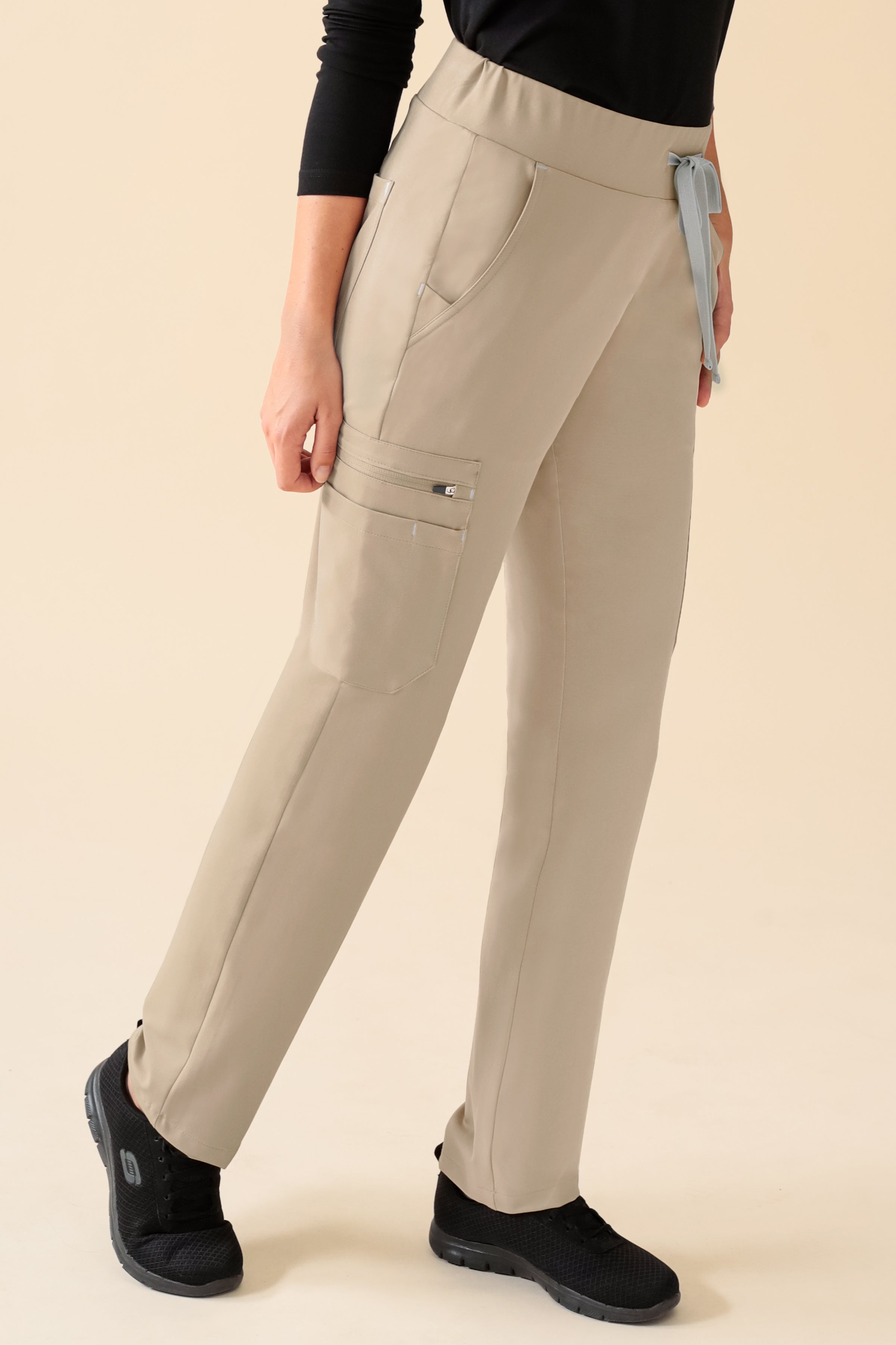 KAERE Hose Damen - gerader Saum Kurzgr. mit Beintaschen sand, Vorderansicht
