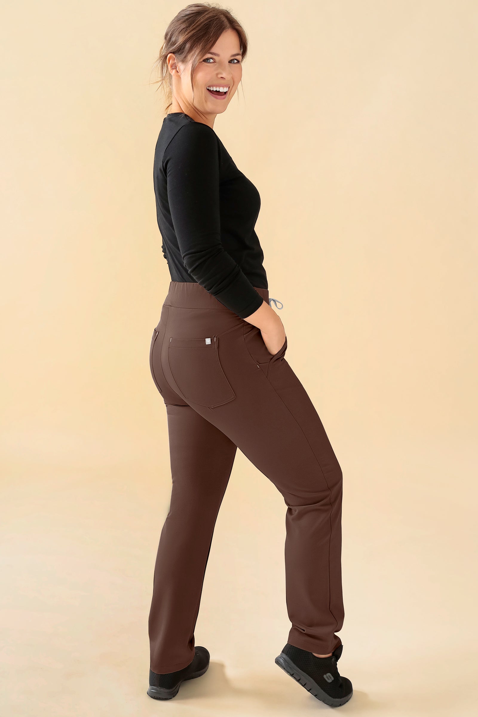 KAERE Hose Damen - gerader Saum Kurzgr. ohne Beintaschen coffee, Rückansicht 