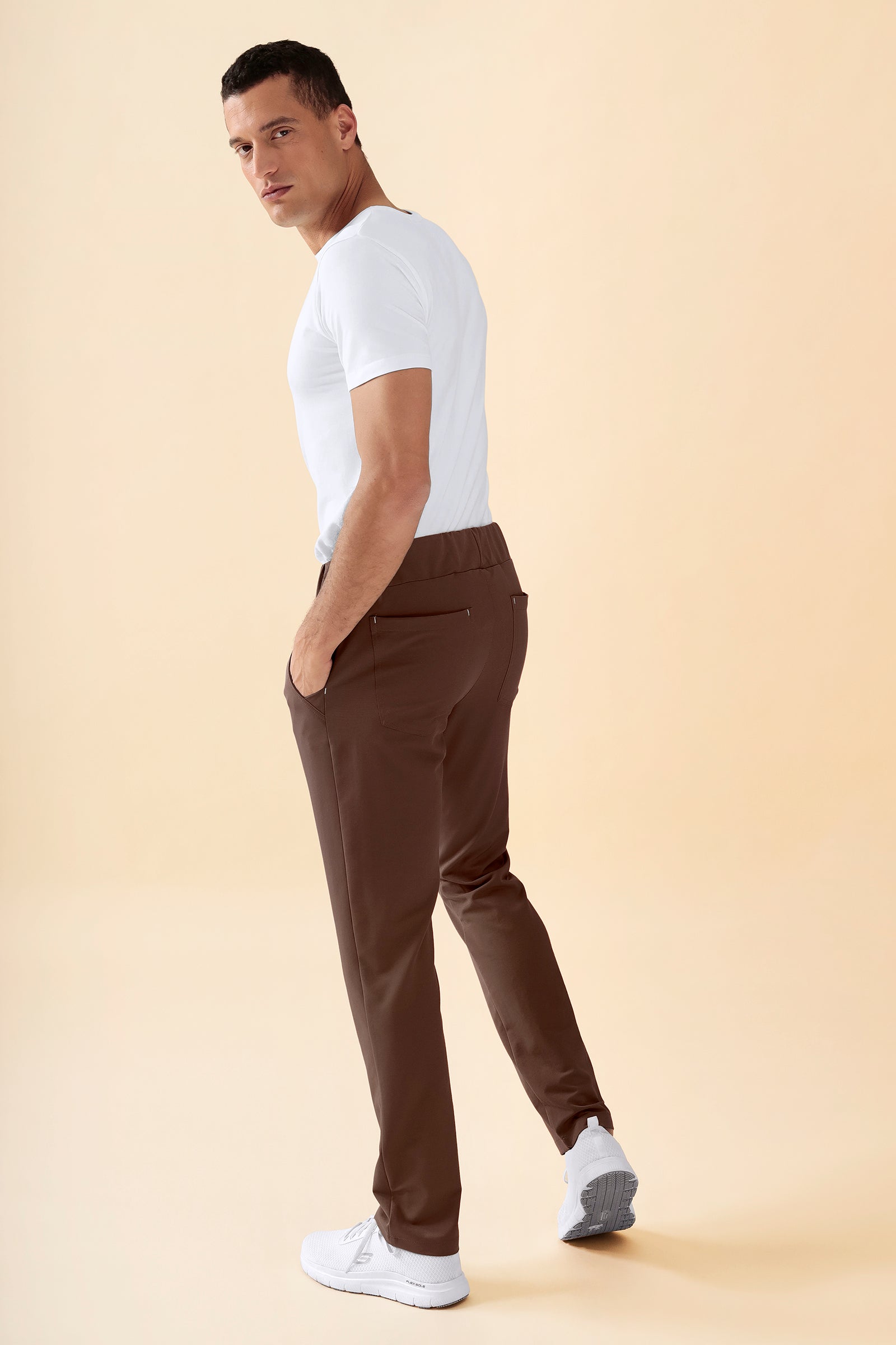 KAERE Hose Herren - gerader Saum ohne Beintaschen coffee, Rückansicht 