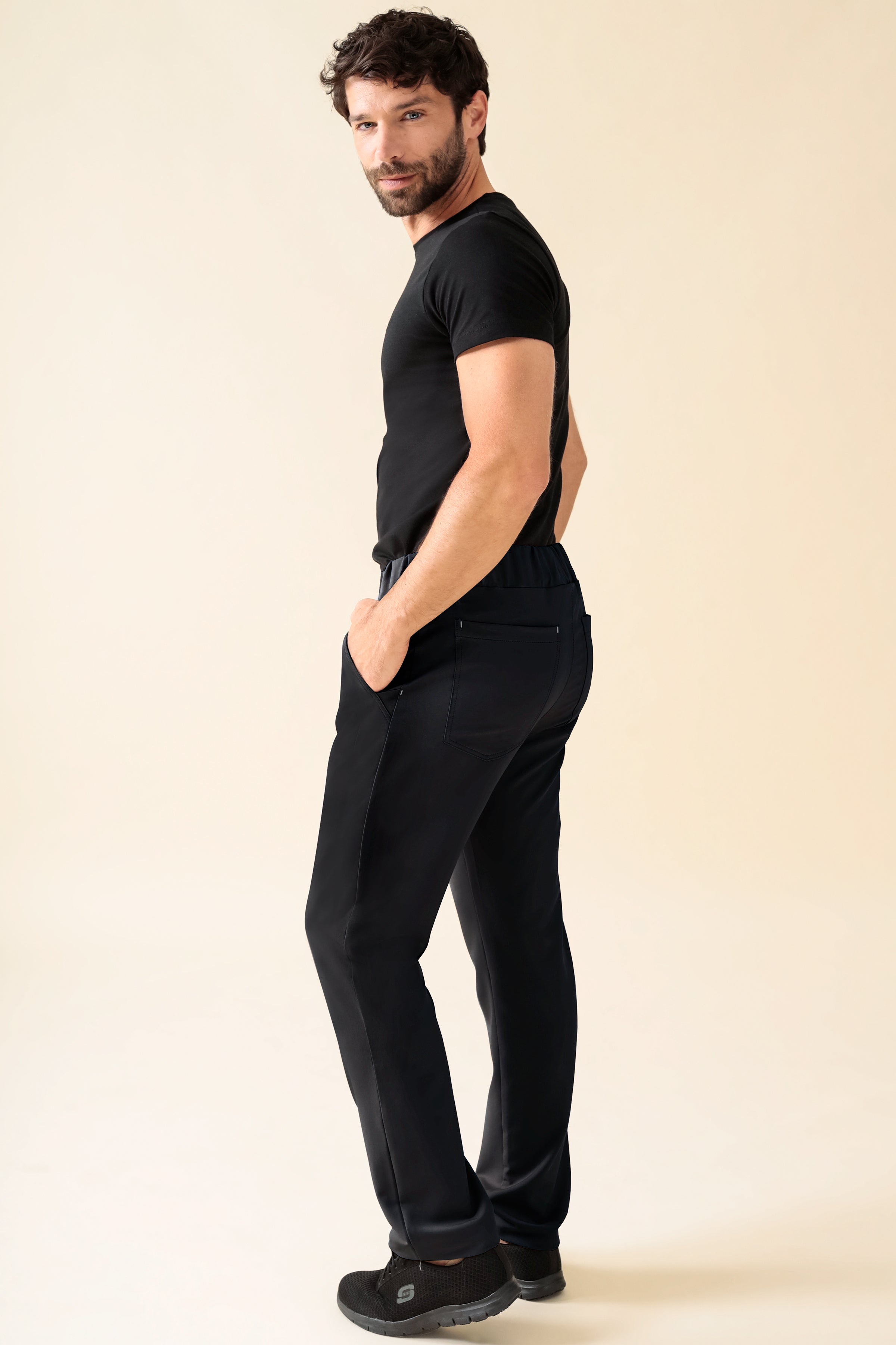 KAERE Hose Herren - gerader Saum Kurzgr. ohne Beintaschen schwarz, Rückansicht 