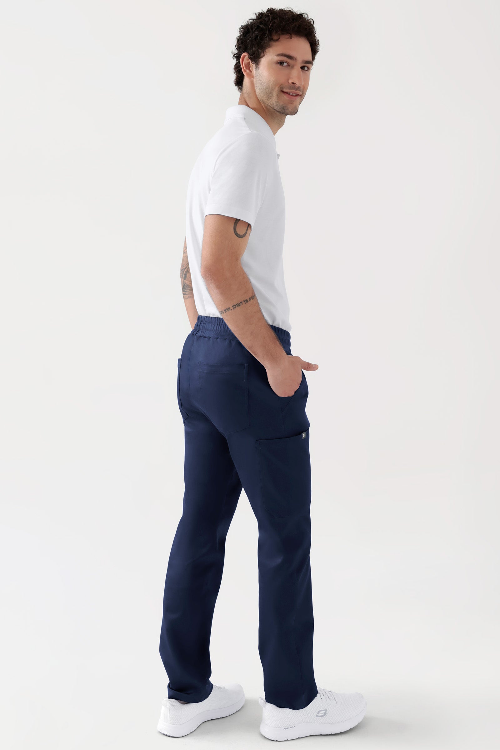 COMFY FLEX Stretch Hose Unisex - 1/1 Länge navy, Rückansicht Das Model ist 188 cm groß und trägt Größe M
