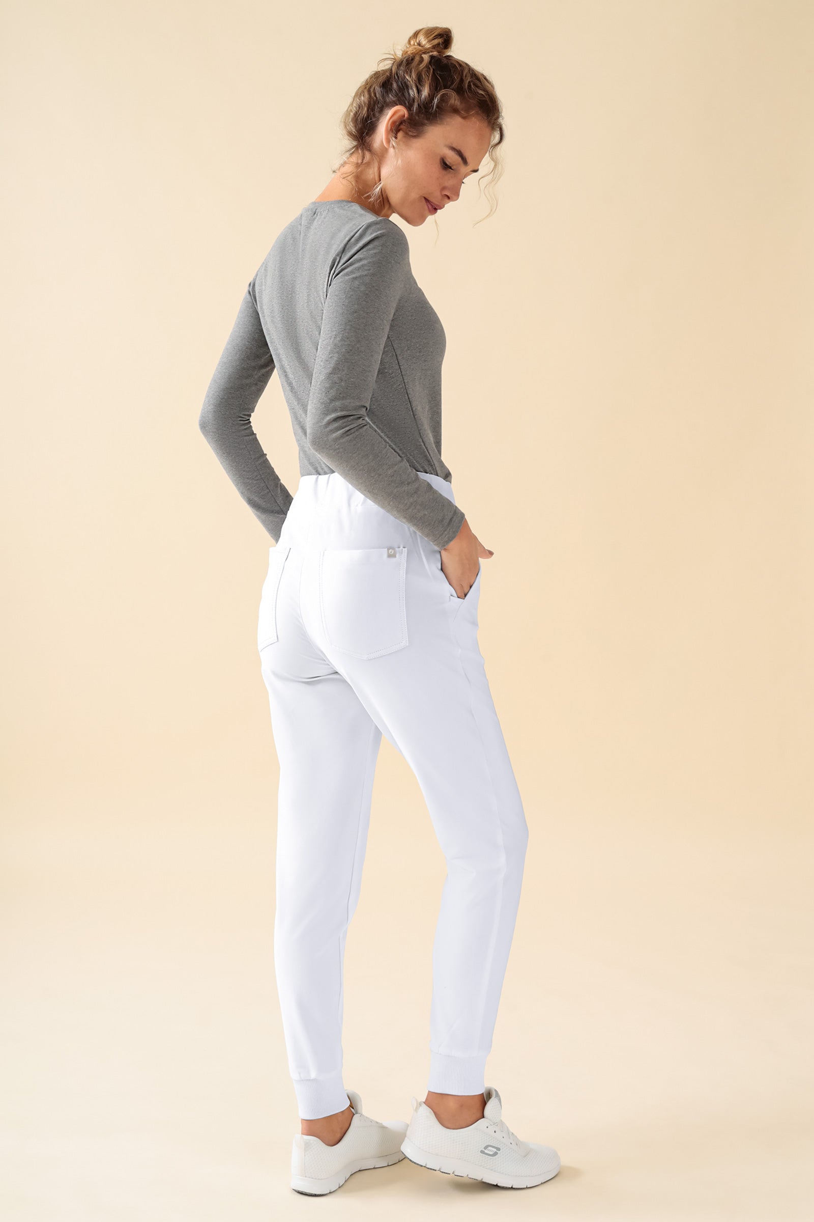 KAERE Hose Damen - Saumbündchen ohne Beintaschen weiß