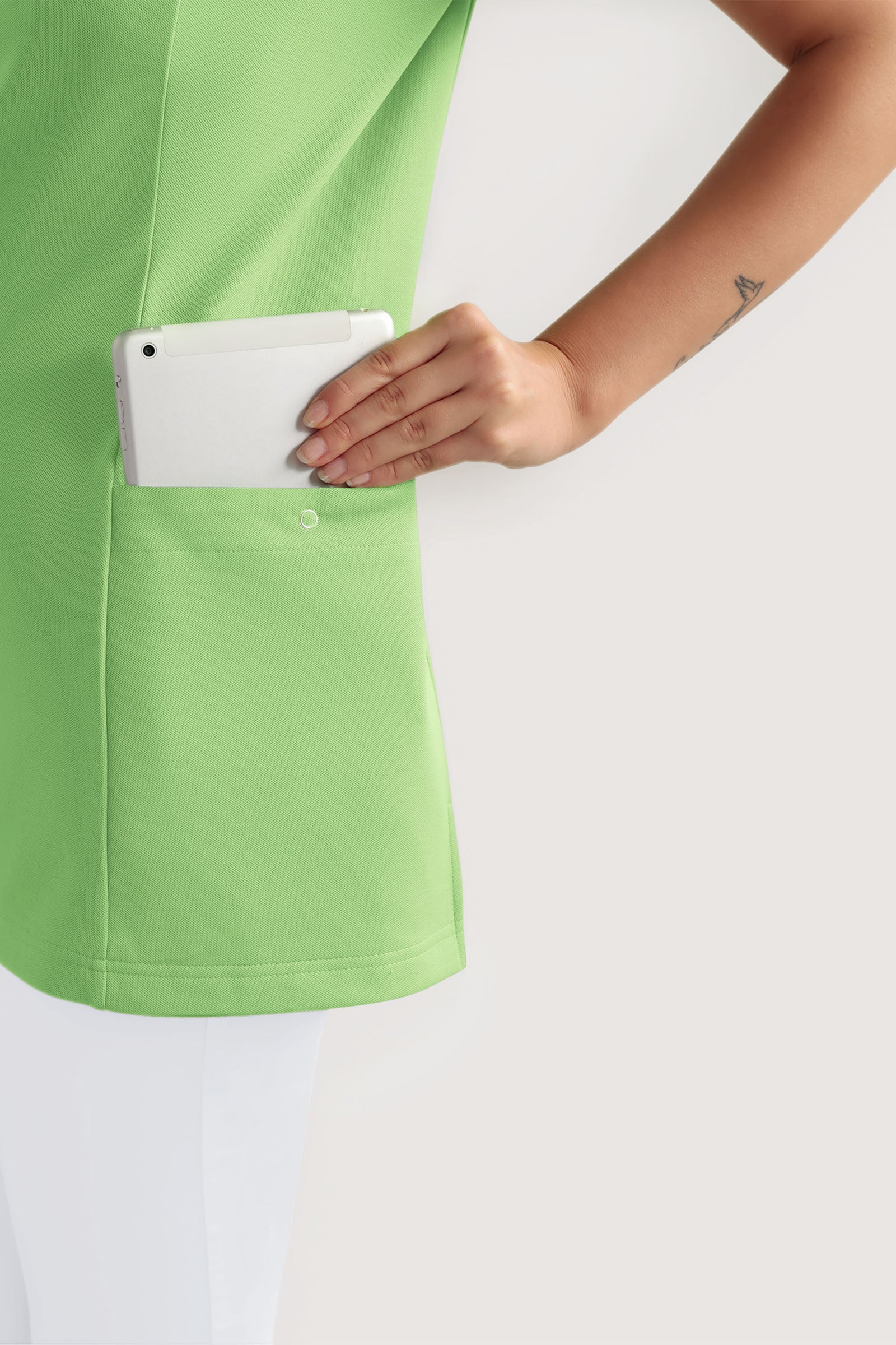 COMFY FLEX Stretch Schlupfkasack Damen - mit Druckknöpfen apfelgrün