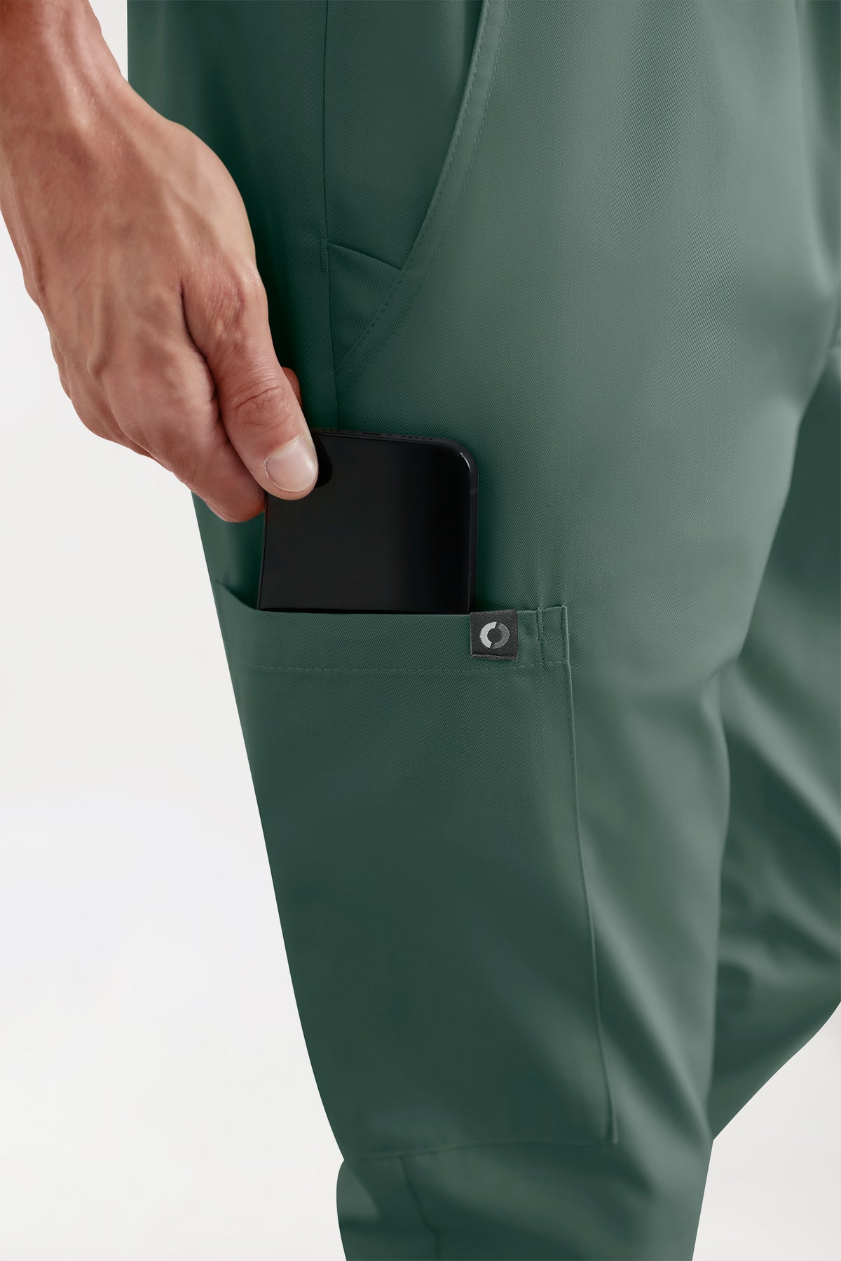 CORE Cargohose Herren - Jogpants Style dunkelgrün