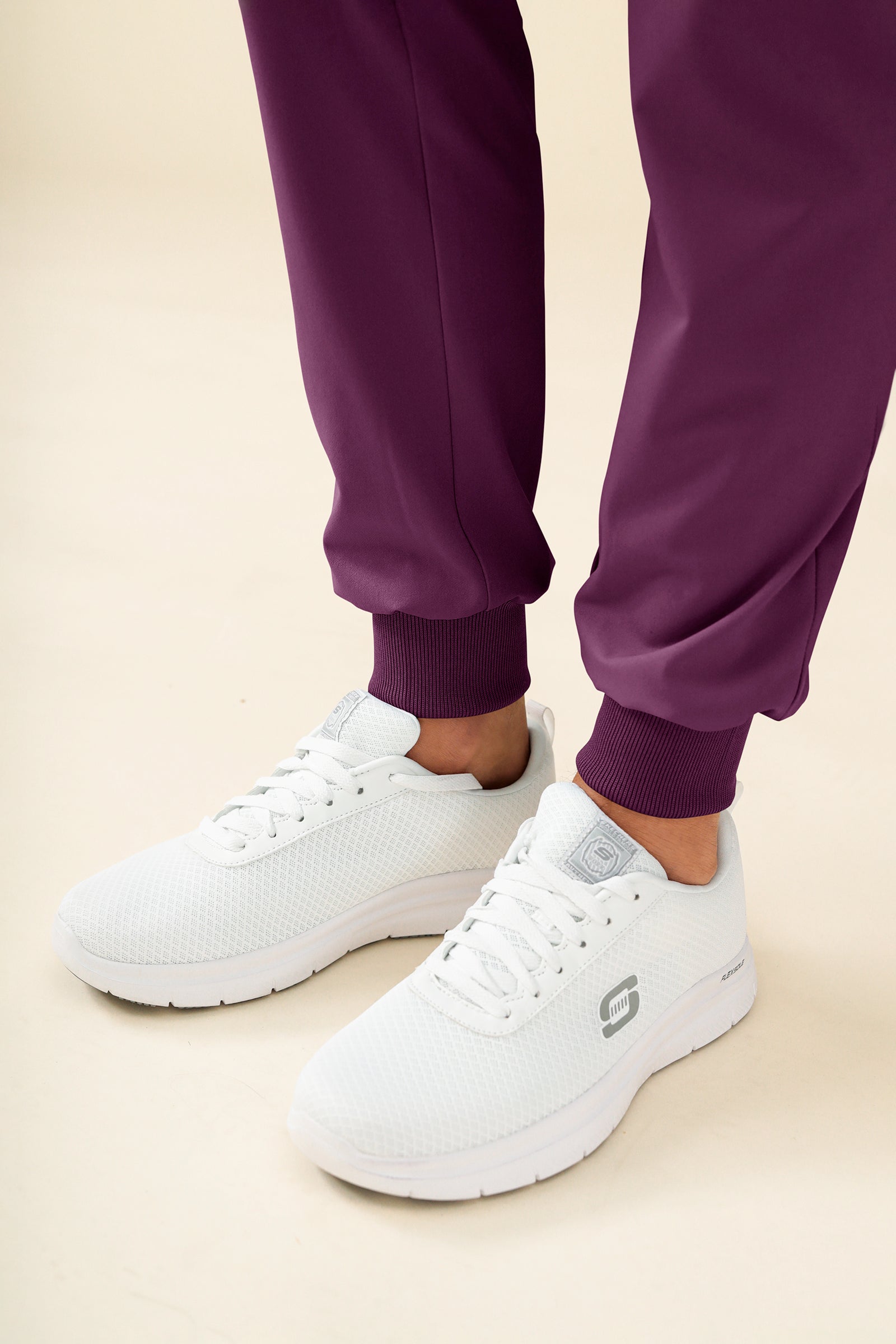 KAERE Hose Herren - Saumbündchen Kurzgr. mit Beintaschen pflaume
