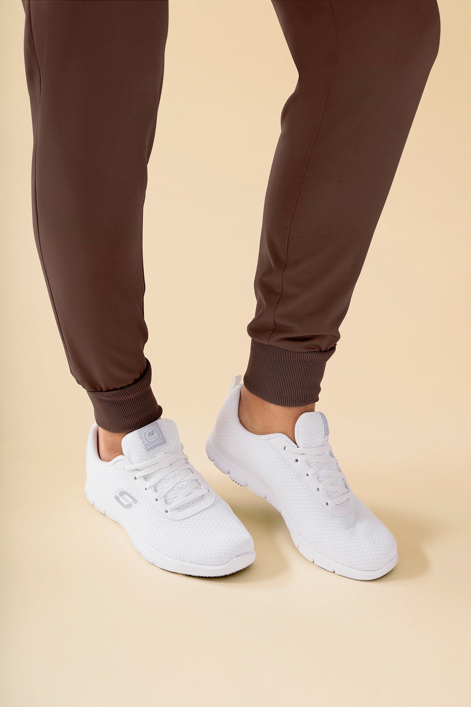 KAERE Hose Damen - Saumbündchen ohne Beintaschen coffee