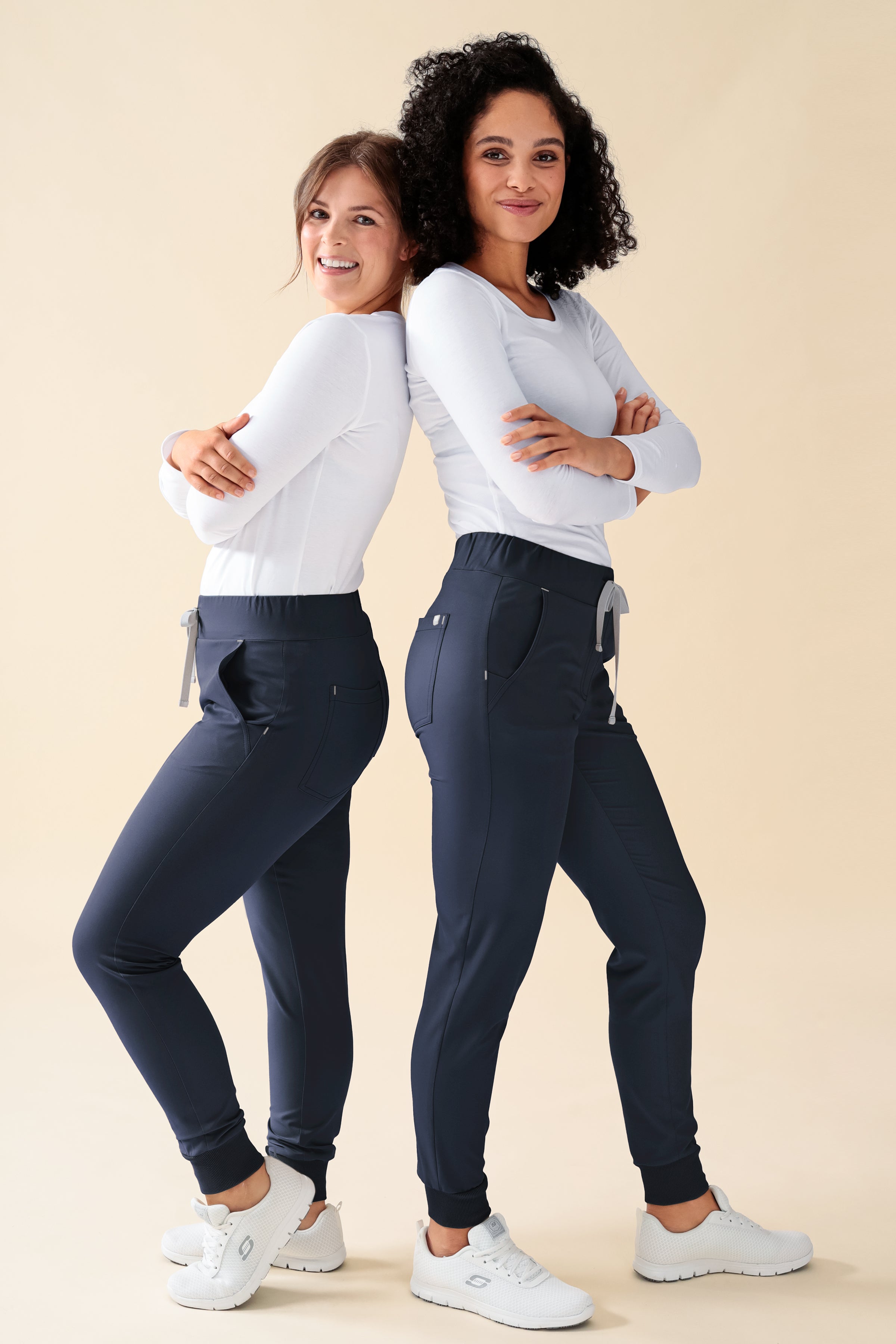 KAERE Hose Damen - Saumbündchen Kurzgr. ohne Beintaschen navy, Vorderansicht 