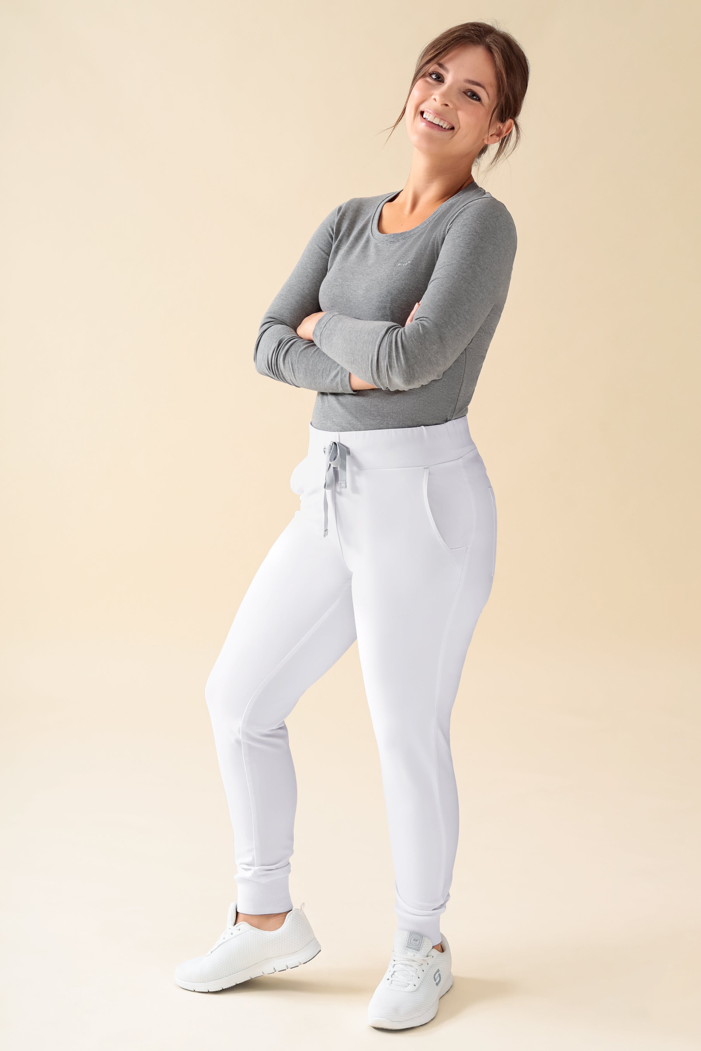 KAERE Hose Damen - Saumbündchen Kurzgr. ohne Beintaschen weiß, Vorderansicht 
