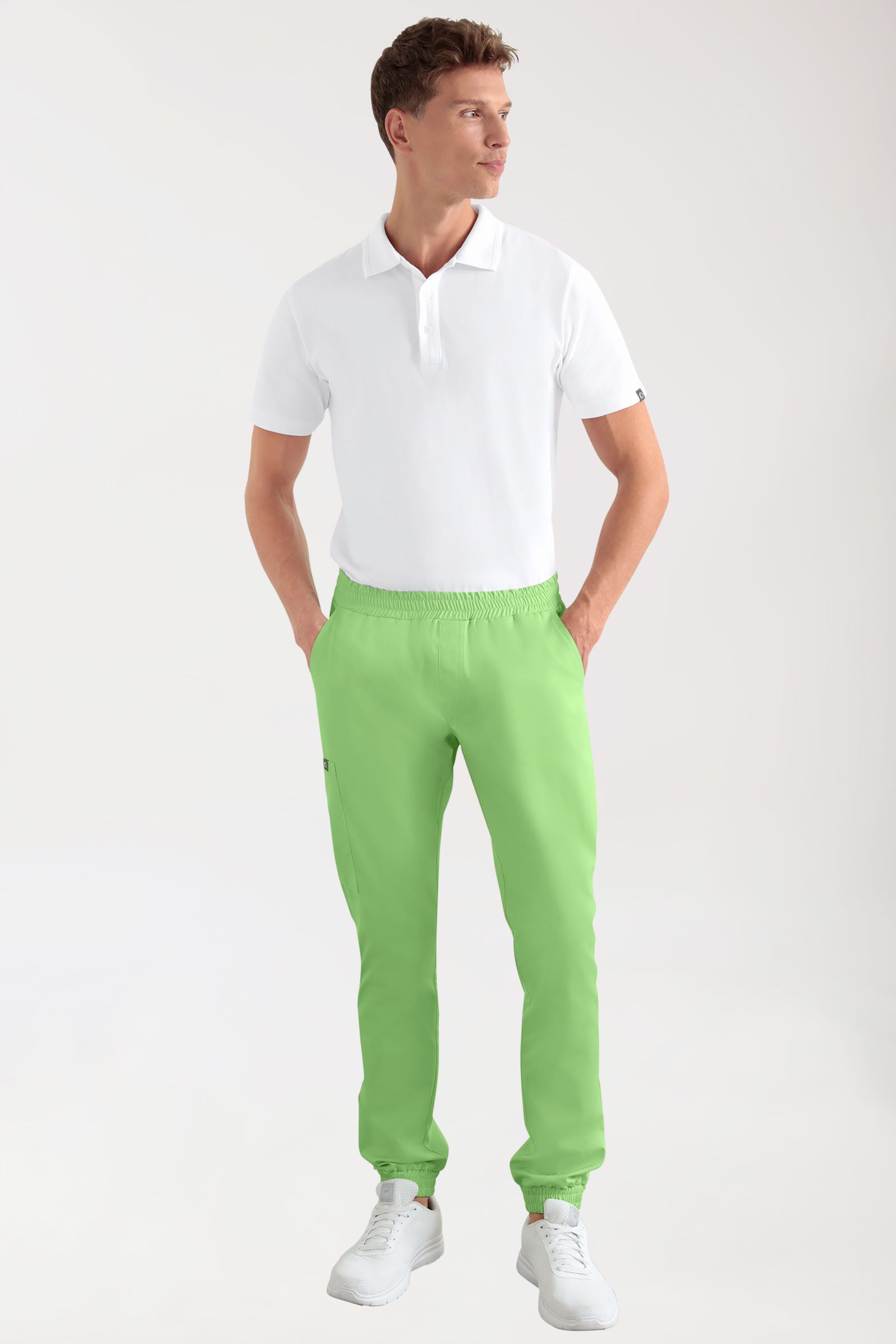 CORE Cargohose Herren - Jogpants Style apfelgrün, Vorderansicht 