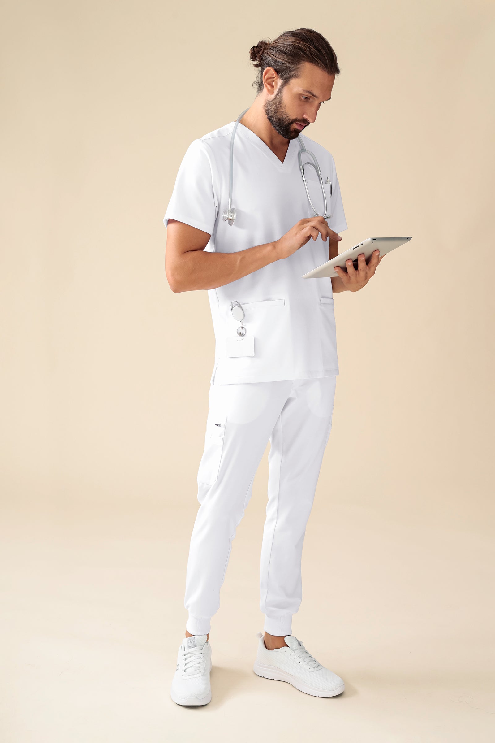 KAERE Schlupfkasack Herren - 3er Pack - V-Ausschnitt weiß, Vorderansicht 