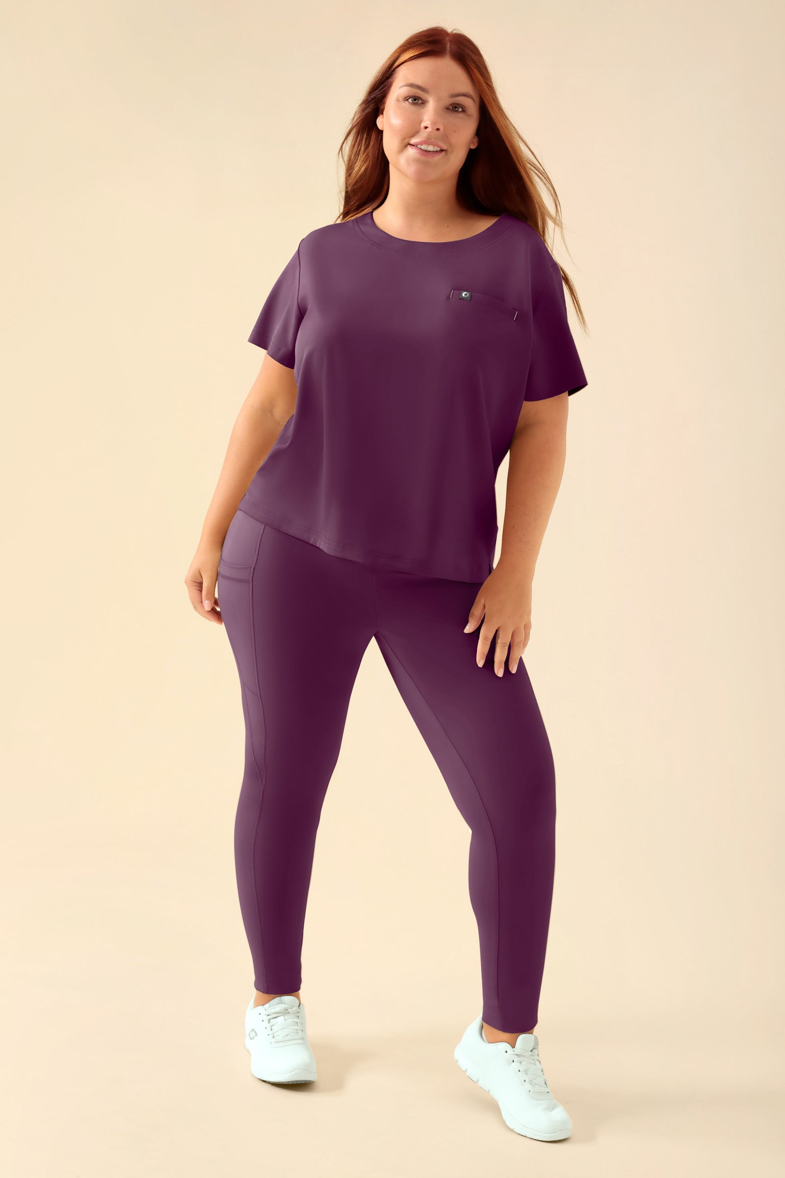 KAERE Leggings Damen - super elastisch pflaume, Vorderansicht Das Model ist 173 cm groß und trägt Größe XL
