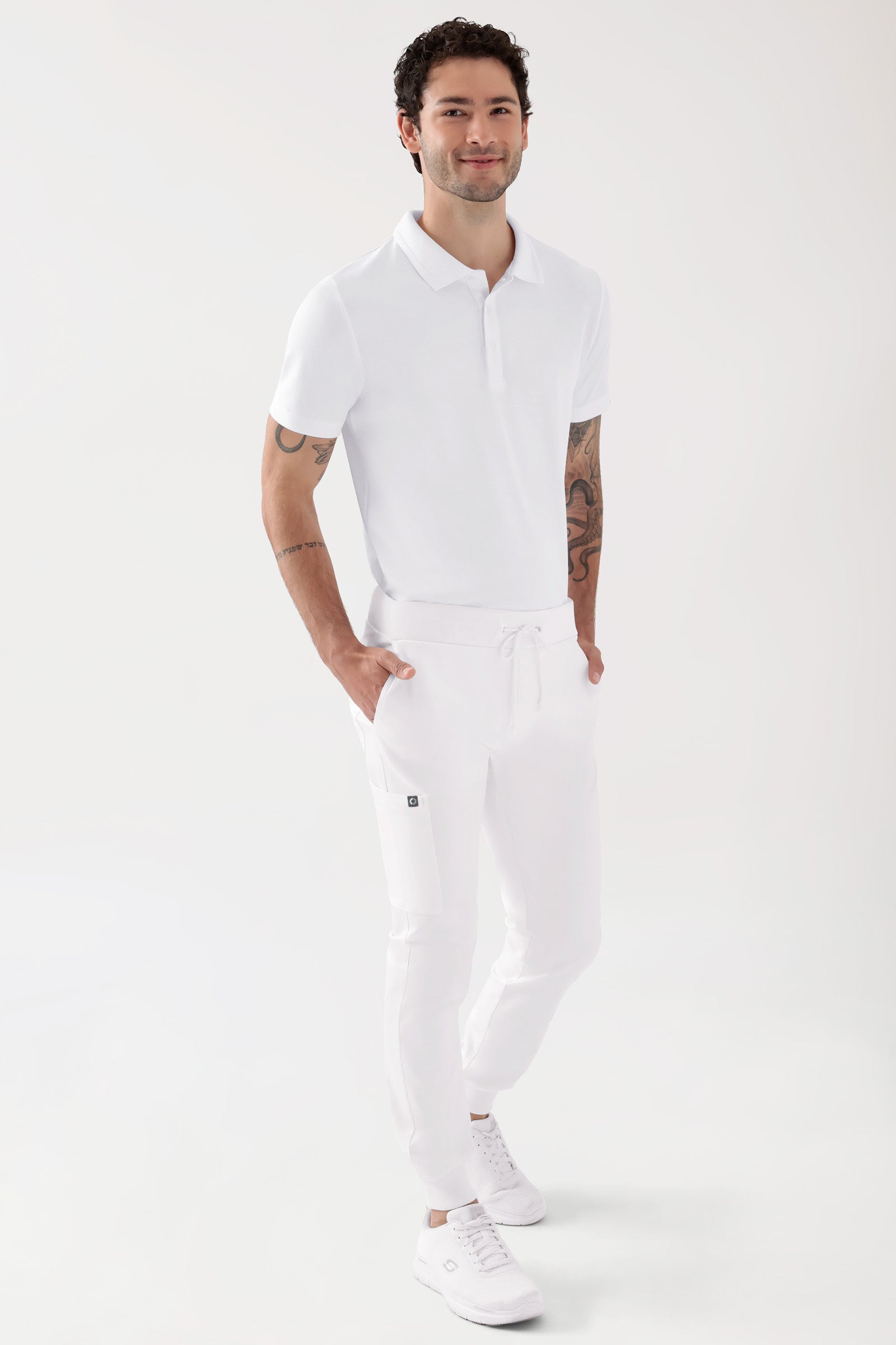 COMFY FLEX Hose Herren - Jogpants weiß, Vorderansicht Das Model ist 188 cm groß und trägt Größe M