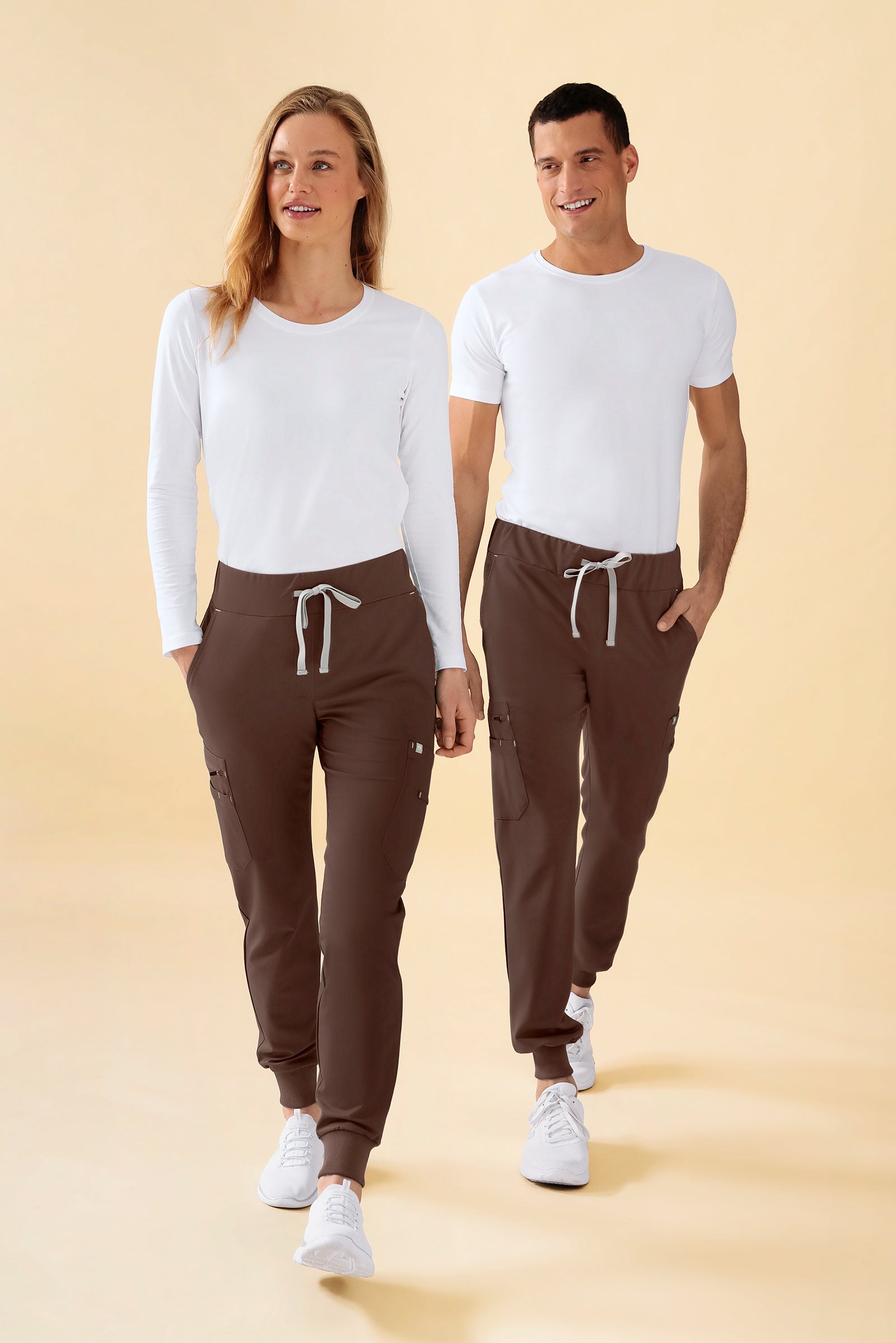 KAERE Hose Damen - Saumbündchen mit Beintaschen coffee, Vorderansicht 