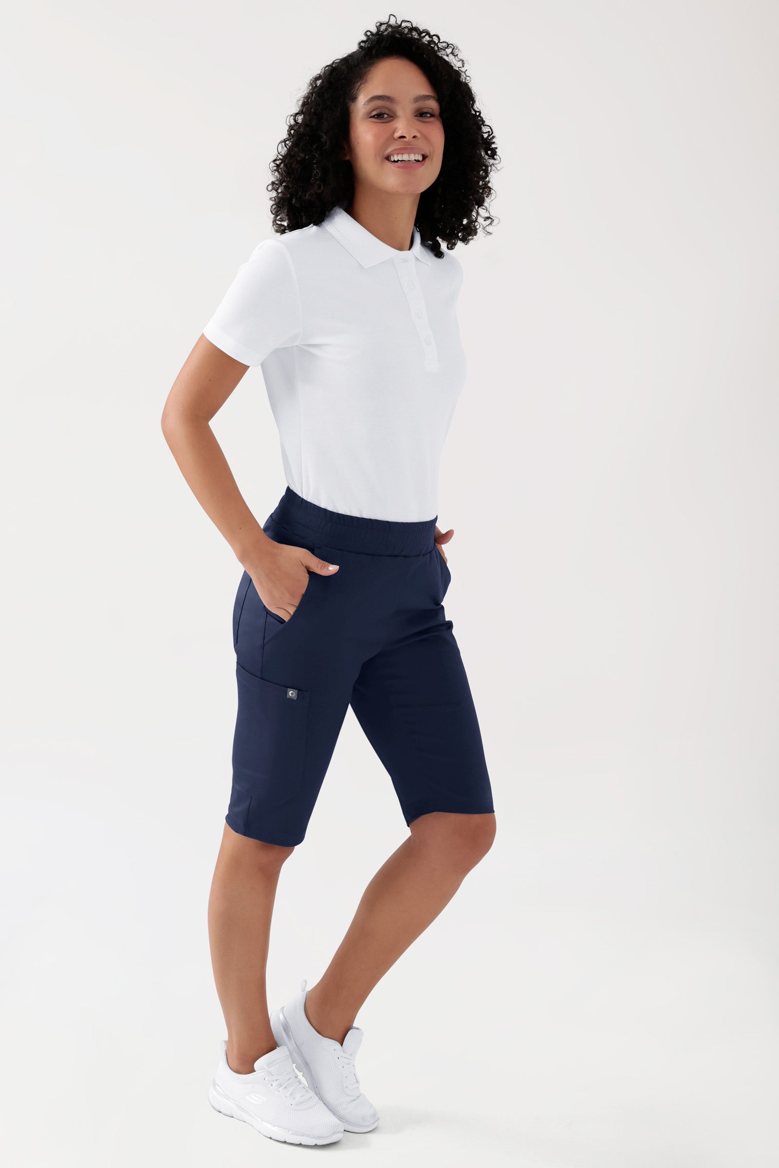 COMFY FLEX Stretch Hose Unisex - Bermuda navy, Vorderansicht Das Model ist 175 cm groß und trägt Größe S