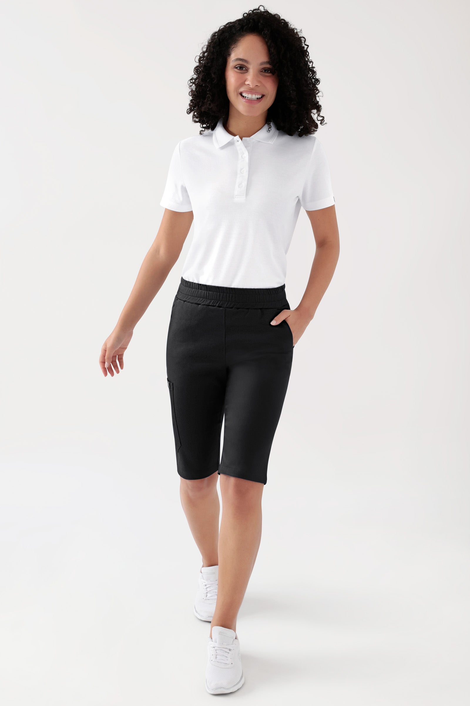 COMFY FLEX Stretch Hose Unisex - Bermuda schwarz, Vorderansicht Das Model ist 176 cm groß und trägt Größe S