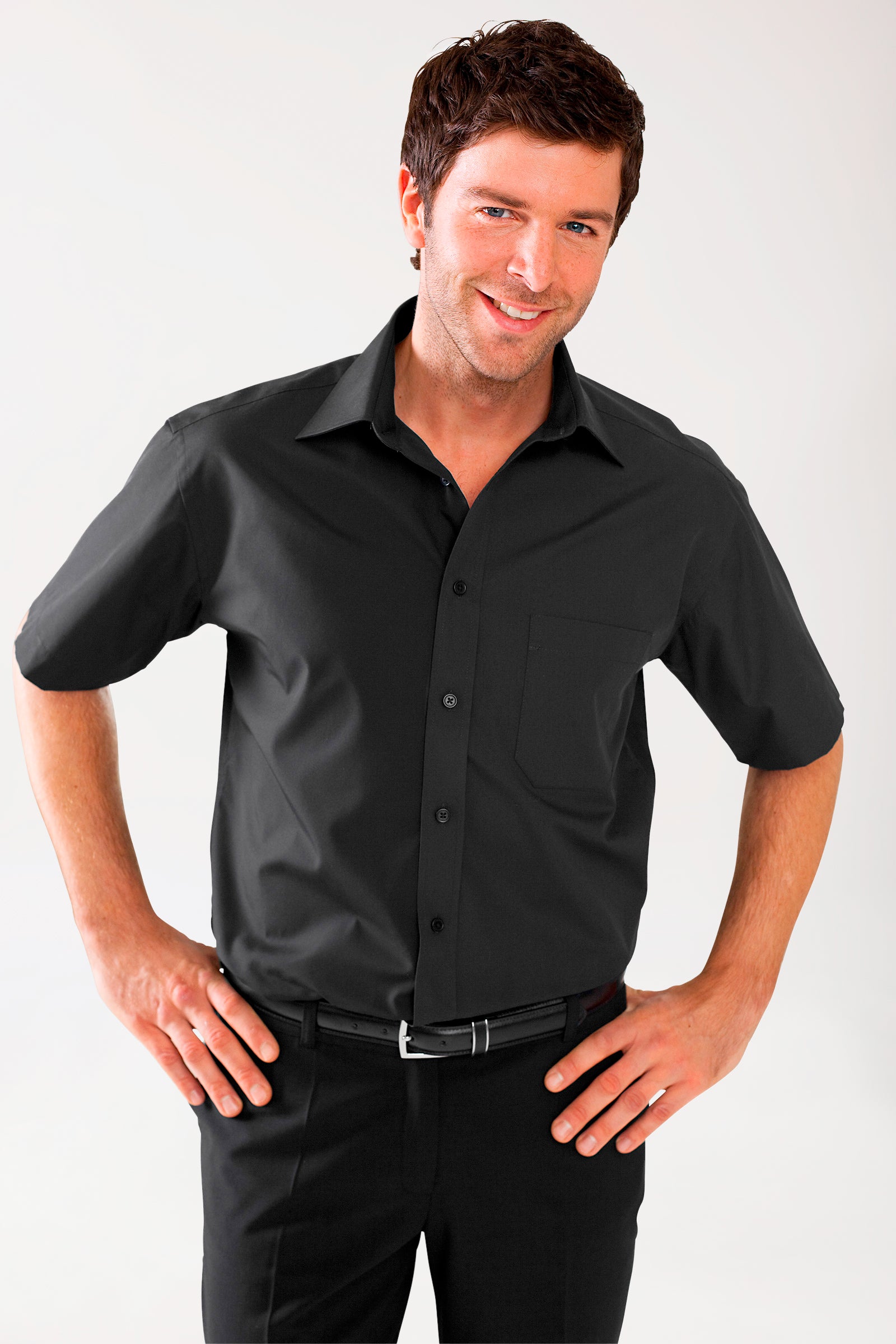 Herrenhemd Schwarz Halbarm, Vorderansicht 